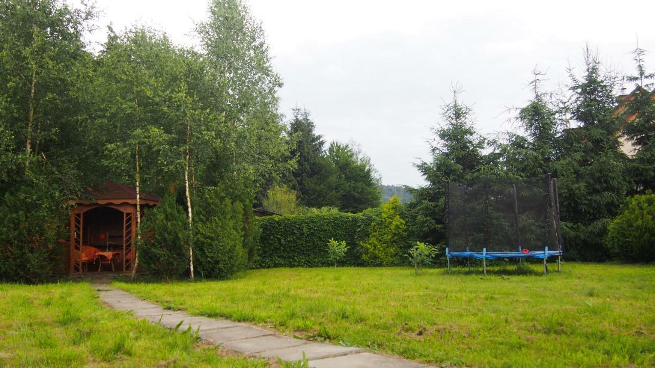 Bieszczadzki Dworek Ustrzyki Dolne Exterior foto
